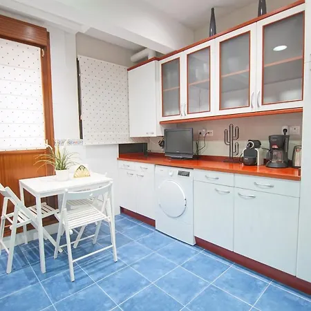 Piso Grande Y Luminoso En El Casco Viejo De Apartment