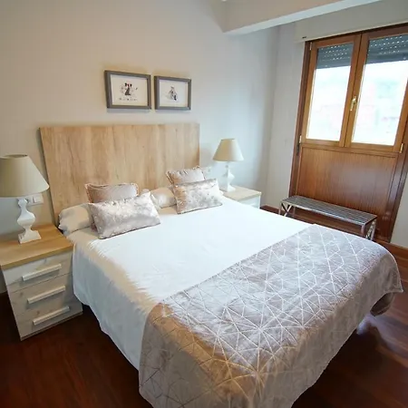 Piso Grande Y Luminoso En El Casco Viejo De Apartamento Bilbau