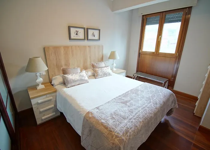 Piso Grande Y Luminoso En El Casco Viejo De Apartamento Bilbau