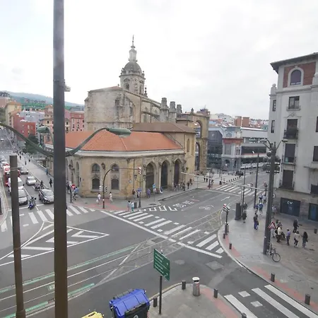 Piso Grande Y Luminoso En El Casco Viejo De Lejlighed *