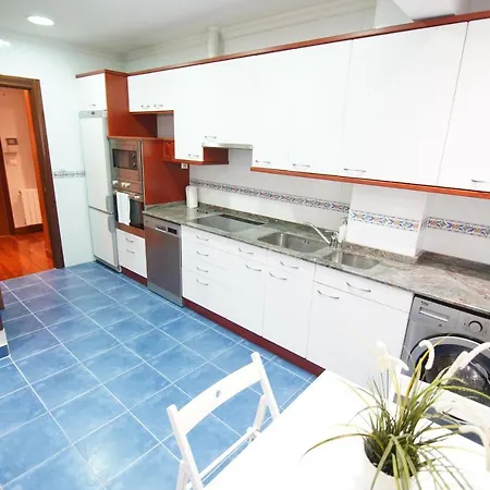 Апартаменты Piso Grande Y Luminoso En El Casco Viejo De